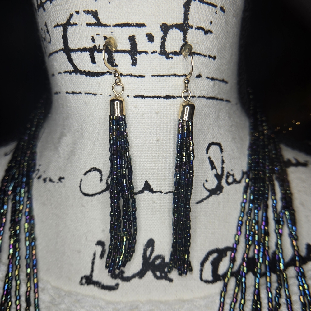 Elegant Multicolor Beaded Necklace - Picture 6 of 6